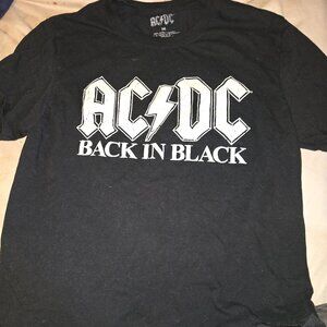 AC DC Back In Black Size M T Shirt Short Sleeve